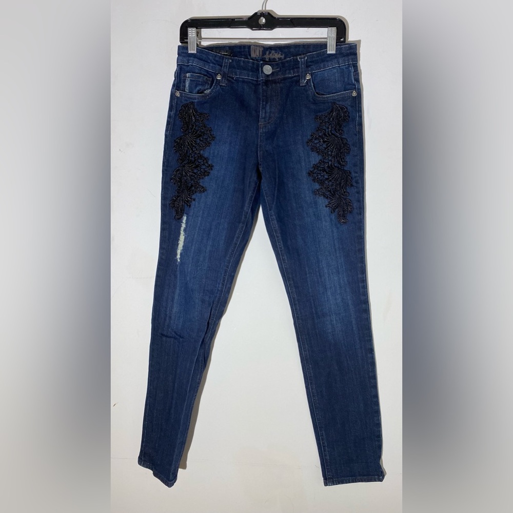 Women’s Kut from the Kloth Skinny Jeans with Embroidery Size: 4